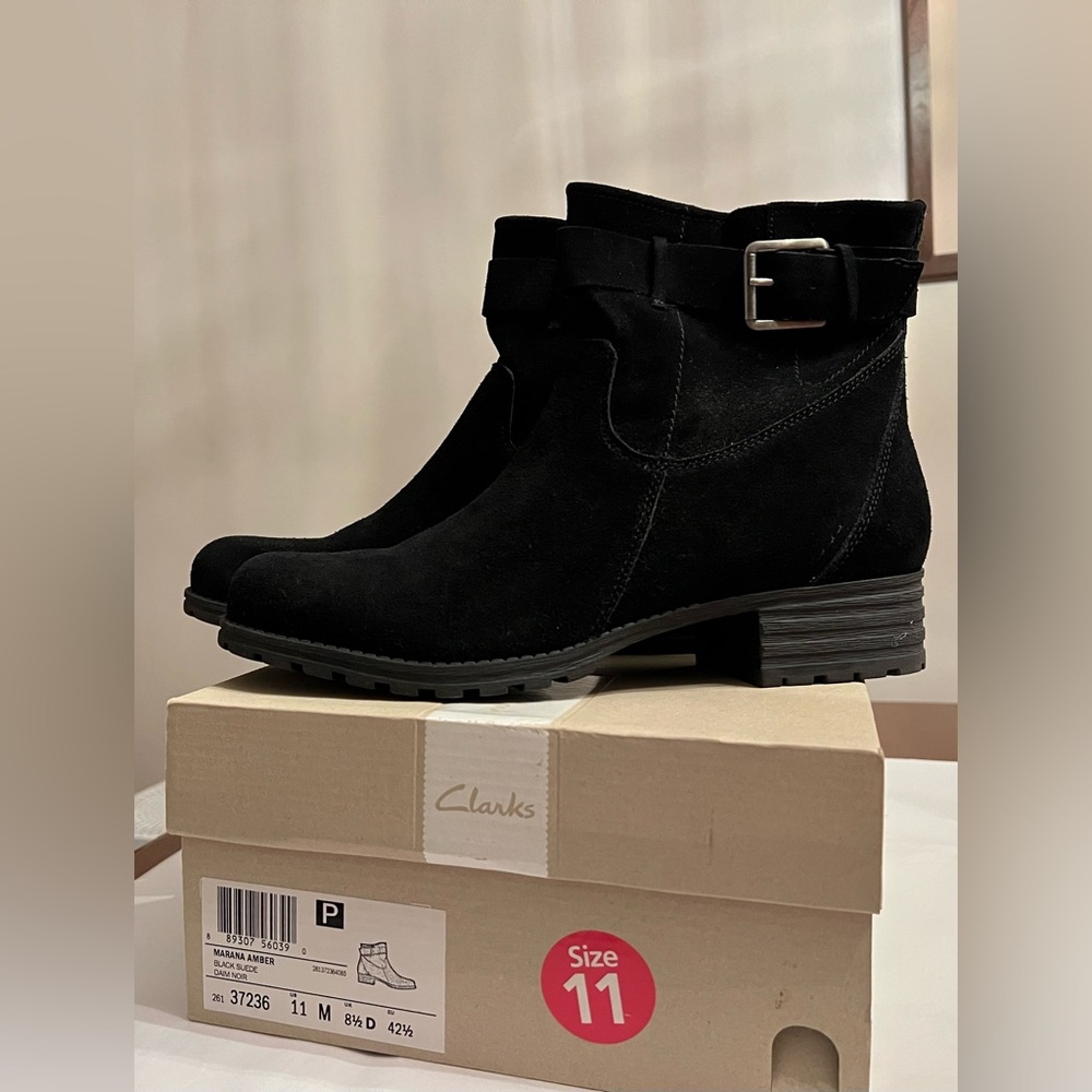 NWOT Clarks Women's, Size 11, Black Suede Ankle Boots